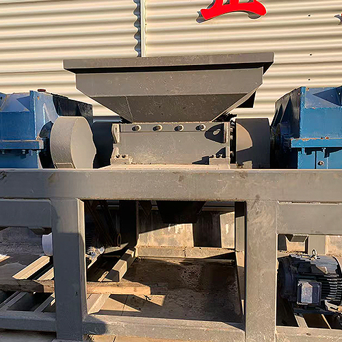 Pre shredder machine