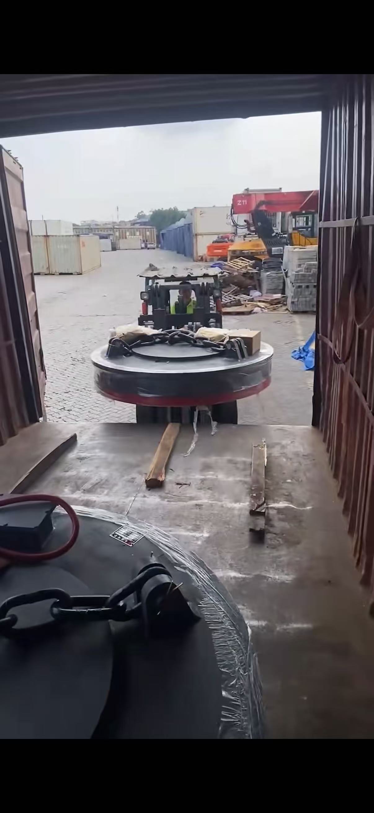 Crane Magnet Delivery